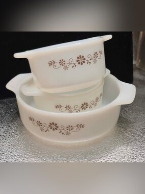 Vintage Brown Daisy Casserole Dish Set - MCM Retro Dynaware PYR-O-REY Milkglass